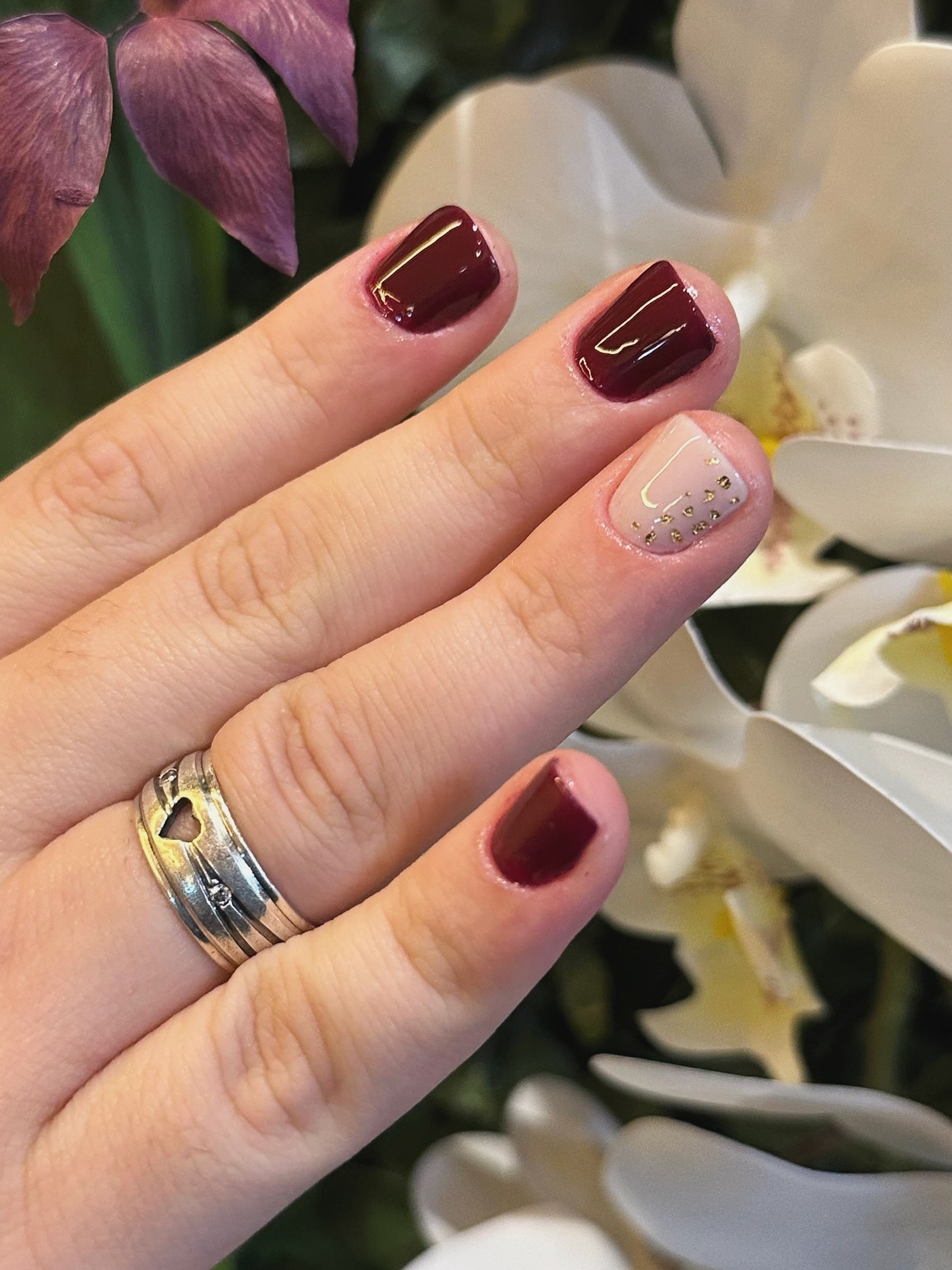 Unhas decoradas com acabamento em gel