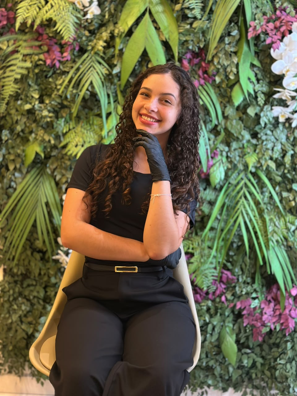 Ana Caroline, manicure do studio